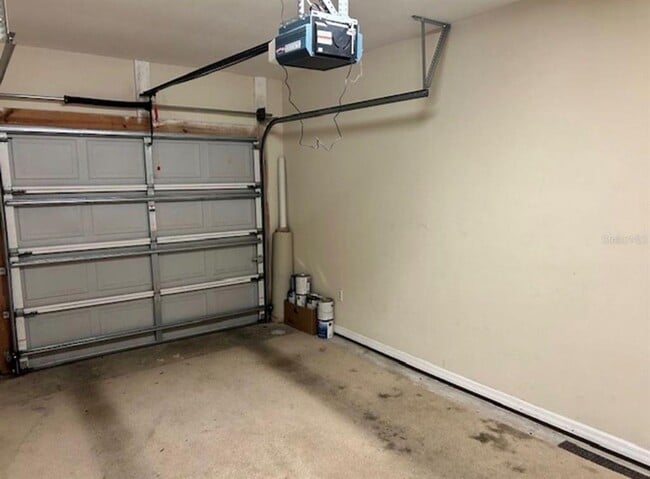 Building Photo - 542 NW 39th Rd