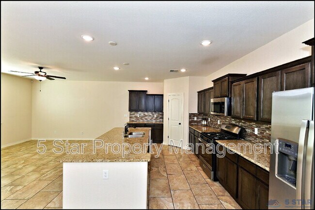 Building Photo - 2840 Tierra De Moyo Pl