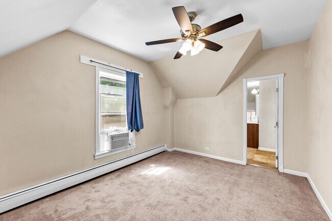 Building Photo - 1151 Monroe St