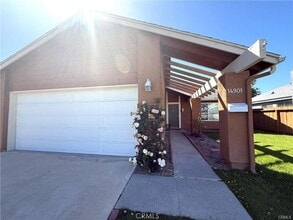 Building Photo - 14901 Waverly Ln