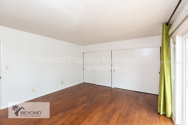 Building Photo - 6536 Avenida Manana