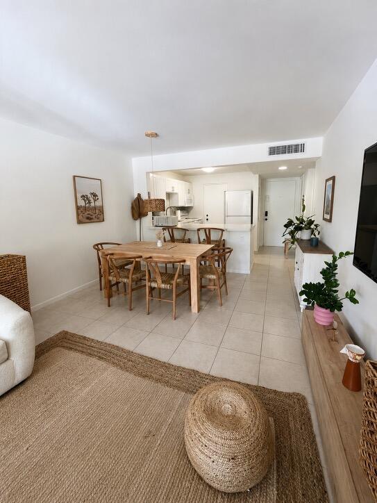 Building Photo - 2307 S Cypress Bend Dr
