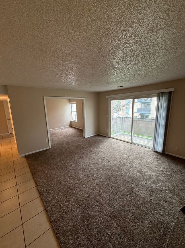 Building Photo - 3 Bed 2 Bath Available in Cottonwood Villas, Westminster