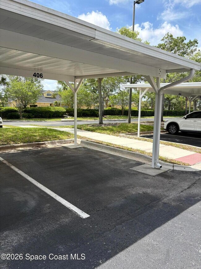 Building Photo - 6848 Toland Dr