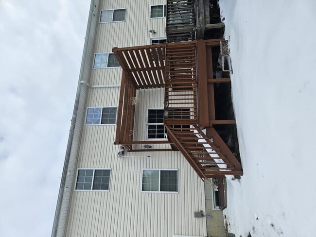 Building Photo - 73 Medal Way