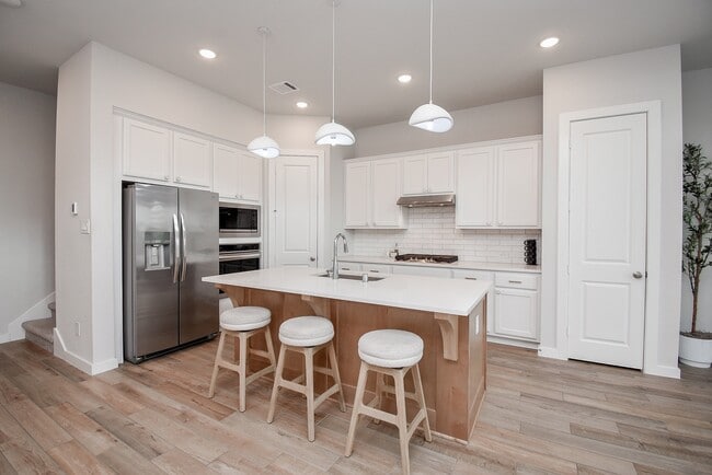 Building Photo - 16635 Bristol Steel Ln