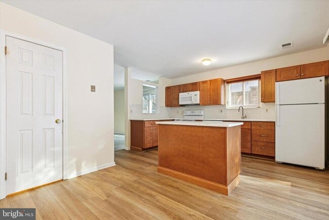 Building Photo - 23 Flintlock Ln