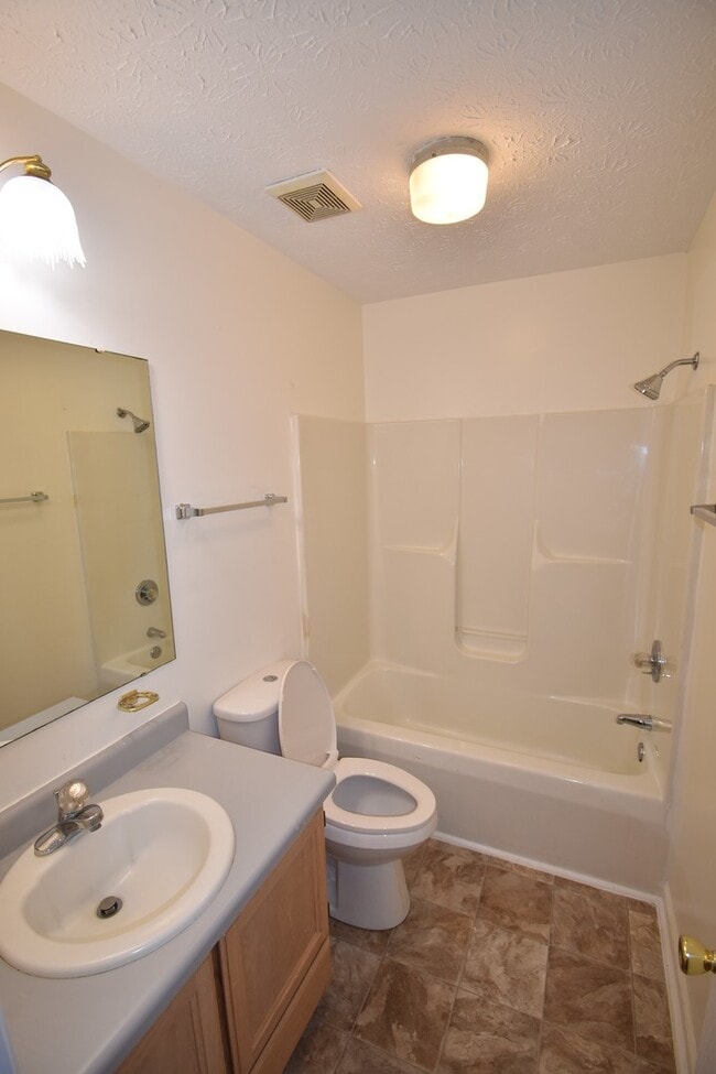 Building Photo - COMING SOON~3 Bedroom and 2 Bath Home (No Pets)