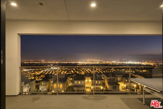 Building Photo - 20248 Willoughby Ln