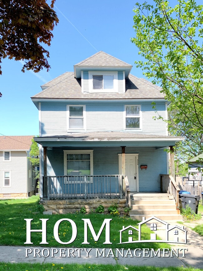 Building Photo - 330 Center St