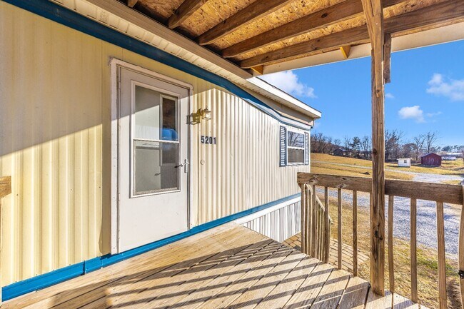 Building Photo - 5201 Amos Reeder Rd