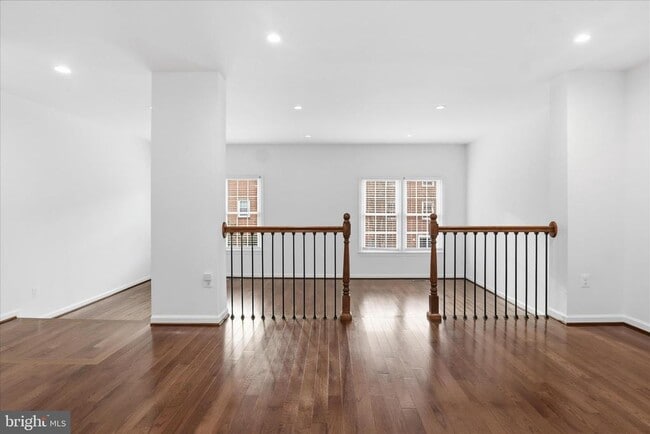 Building Photo - 5118 Woodmire Ln