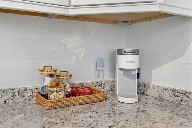 Building Photo - 1603 Gulf Dr N