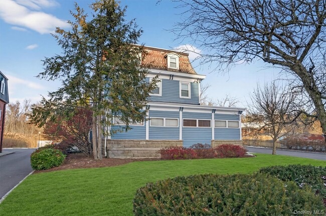 Building Photo - 12 Scotchtown Ave