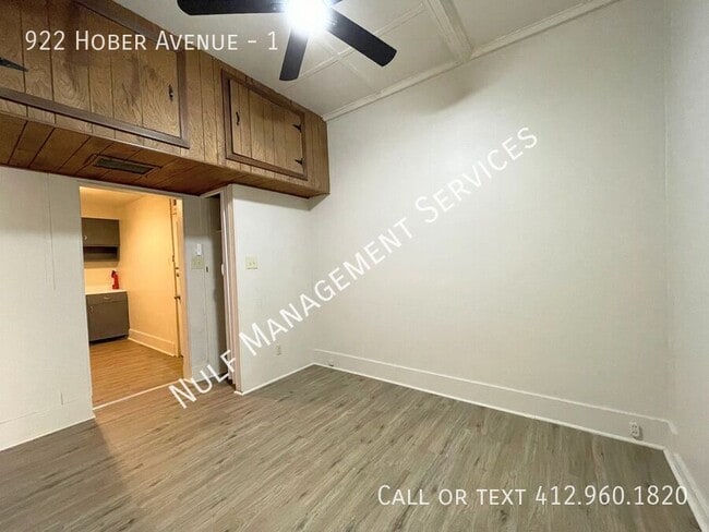 Building Photo - 922 Hober Ave