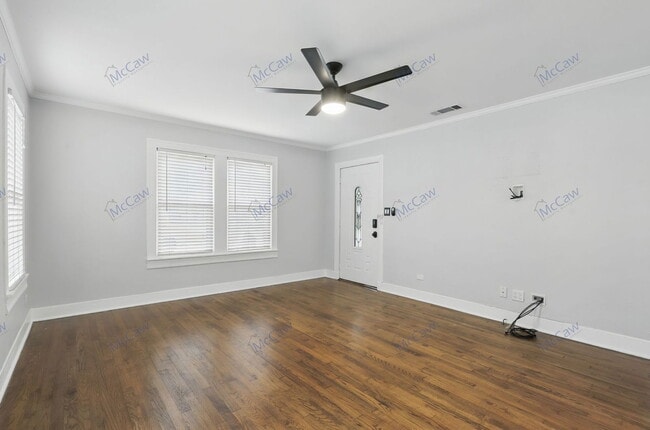 Building Photo - 2516 Primrose Ave