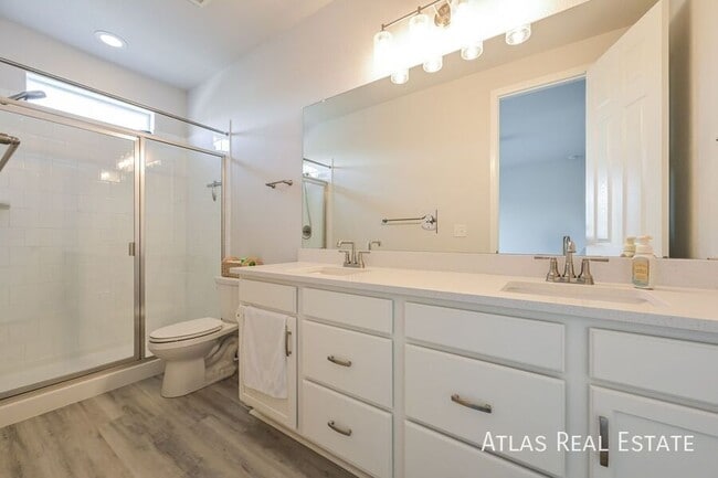 Building Photo - 110 S Trussville St