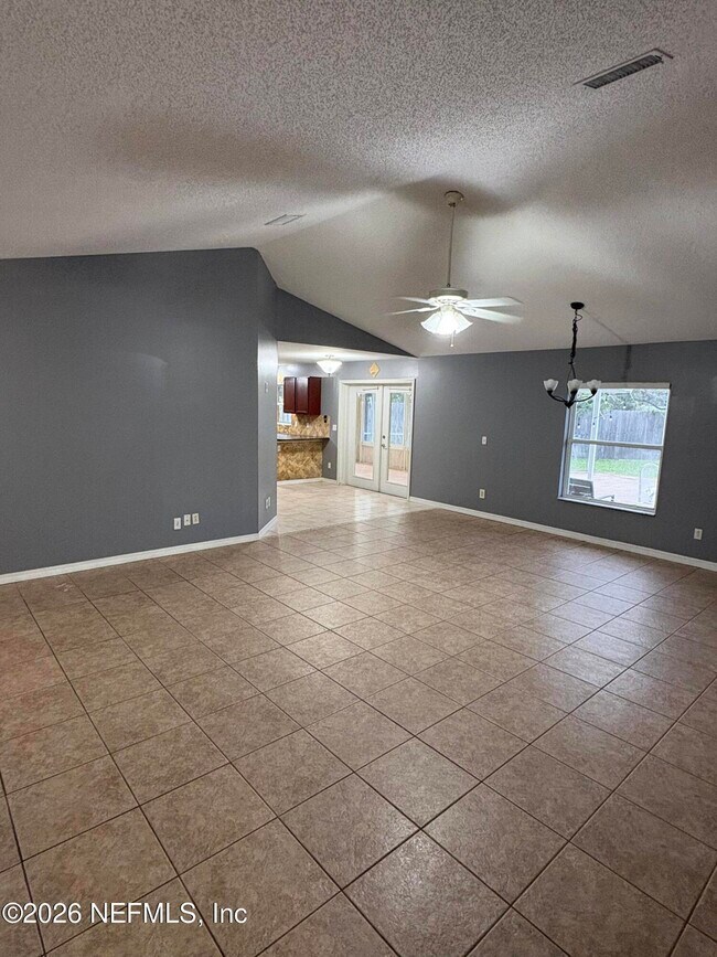 Building Photo - 436 Mango Cir