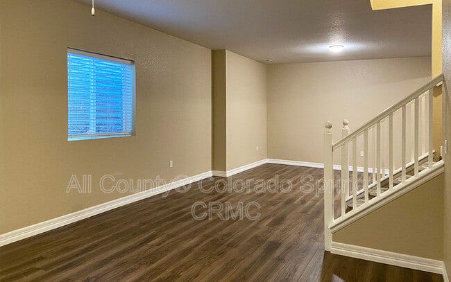 Building Photo - 758 Thimbleberry Hts