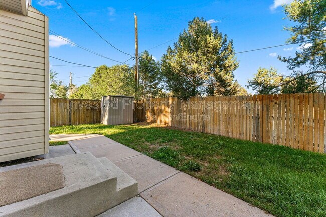 Building Photo - 588 S Eaton St