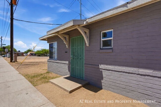 Building Photo - 1038 N 16th St