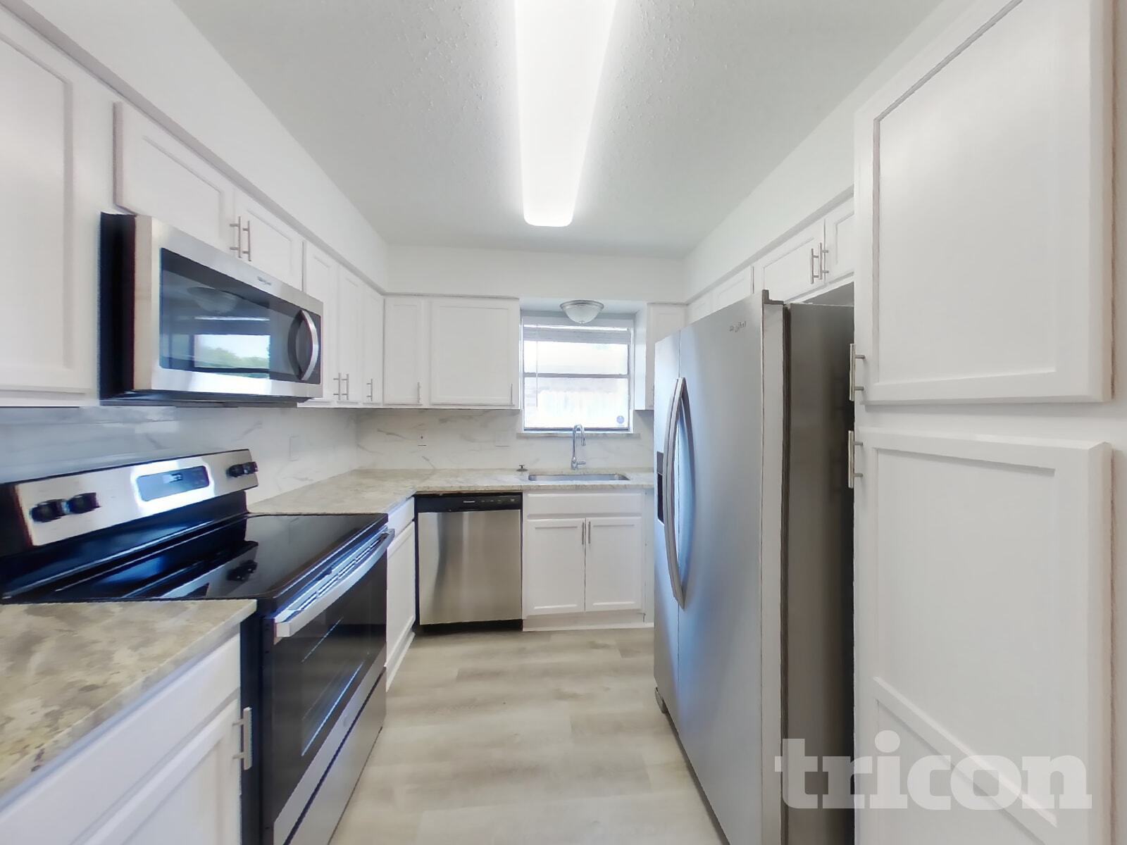 Building Photo - 725 Villa Ridge Dr