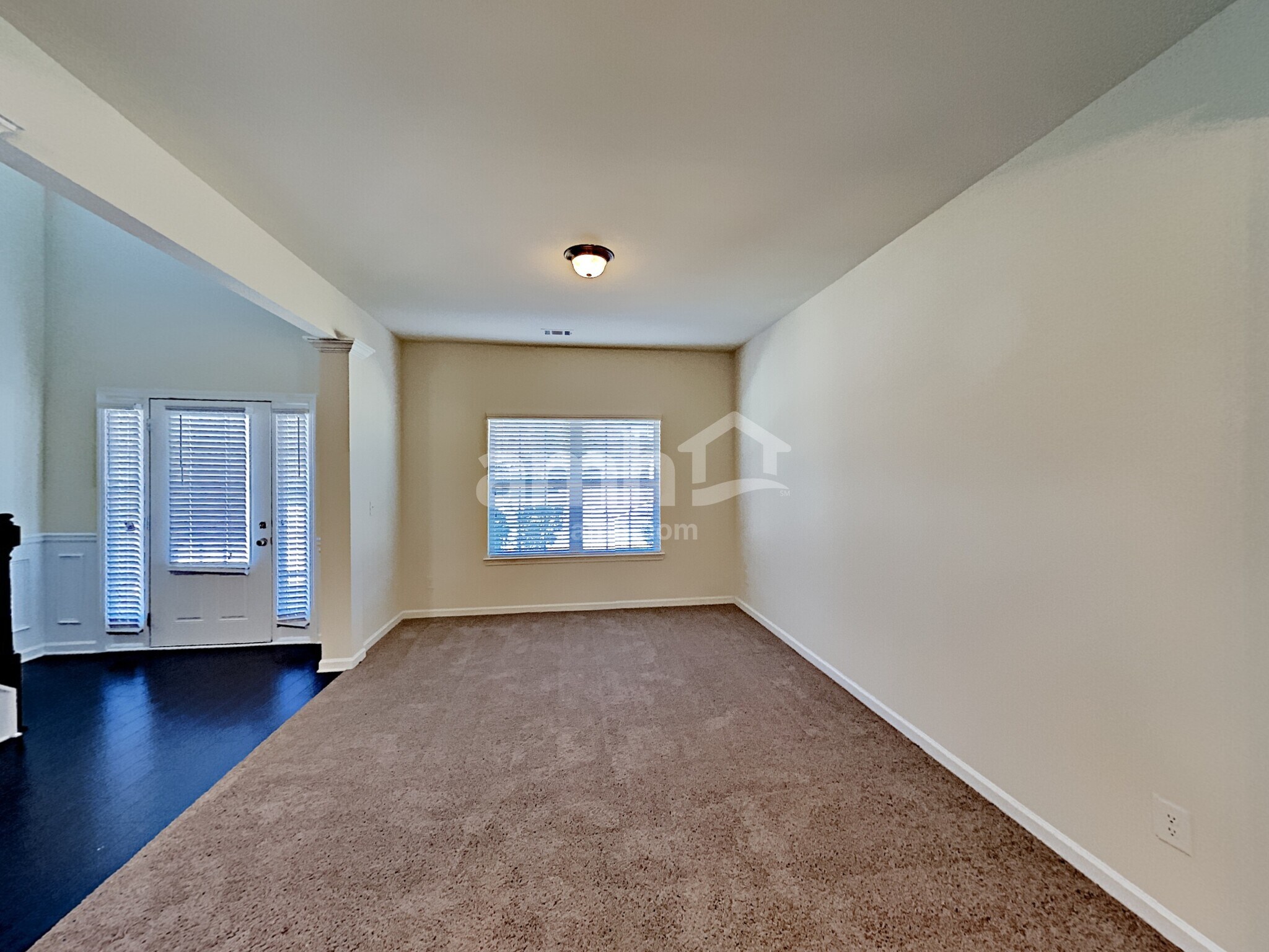 Building Photo - 185 Rosemoore Dr