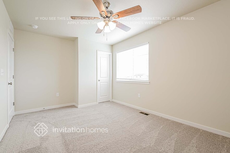 Building Photo - 850 Mesic Ln