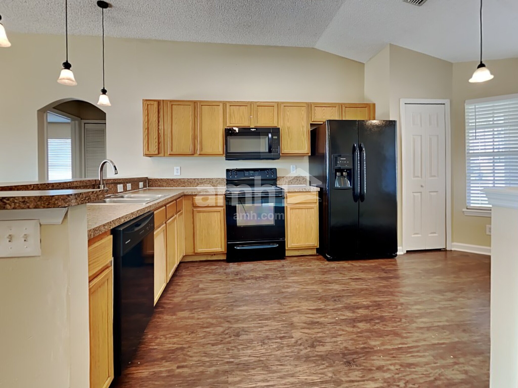 Building Photo - 2523 Sandhaven Ct