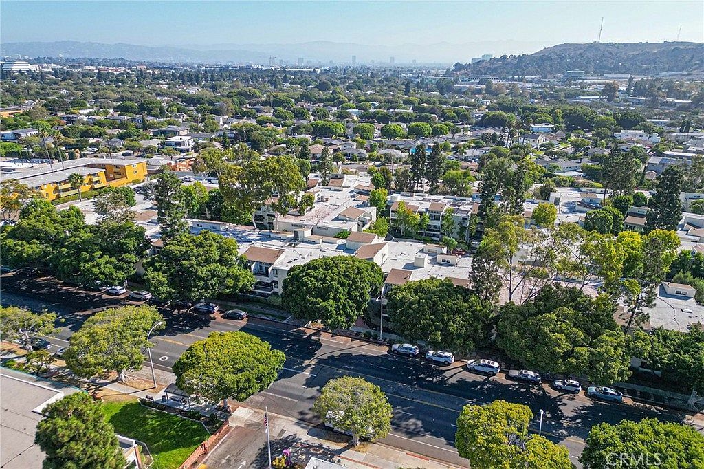 Building Photo - 4900 Overland Avenue Unit 310