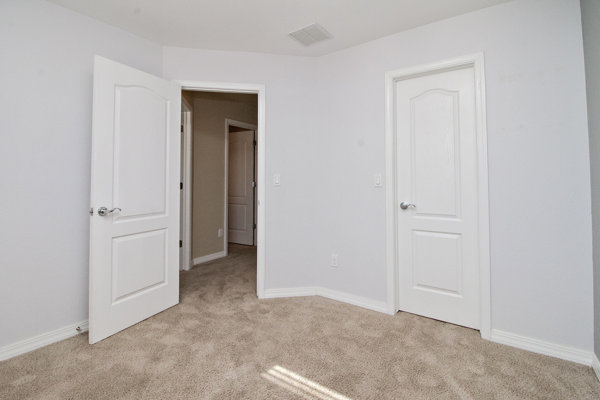 Building Photo - 1728 Portland Gold Dr