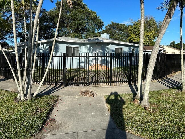 Building Photo - 1791 NW 45th St