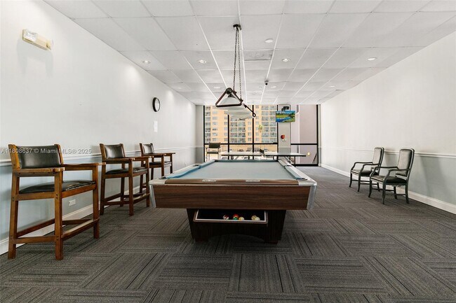 Building Photo - 2101 S Ocean Dr