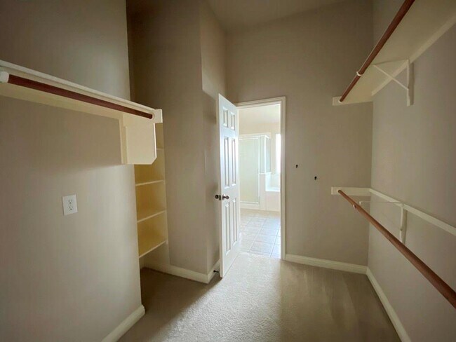 Building Photo - 3705 Fossilwood Way