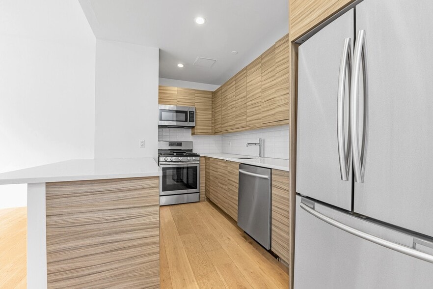 Building Photo - 50 Murray St