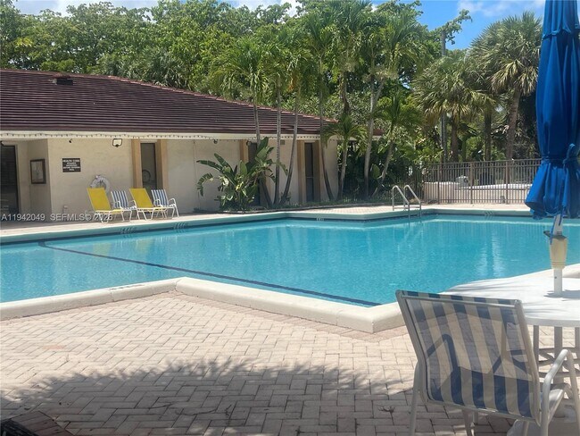 Building Photo - 5530 NW 44th St