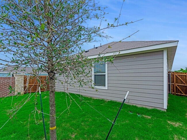 Building Photo - 7109 Gray Wolf Ln
