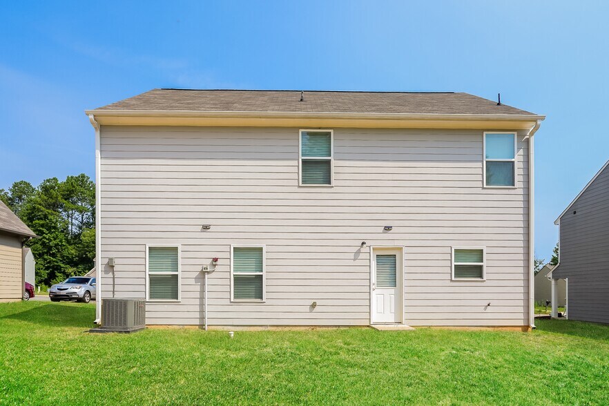 Building Photo - 275 Smith Glen Dr