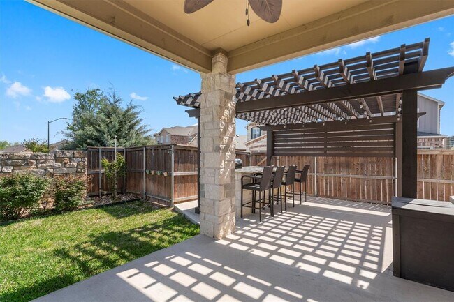 Building Photo - 100 Speckle Park Dr