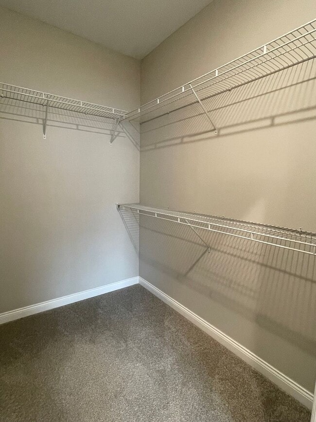 Building Photo - Shelby Township-Newer 2-bedroom, 2-bath condo with Balcony & Garage