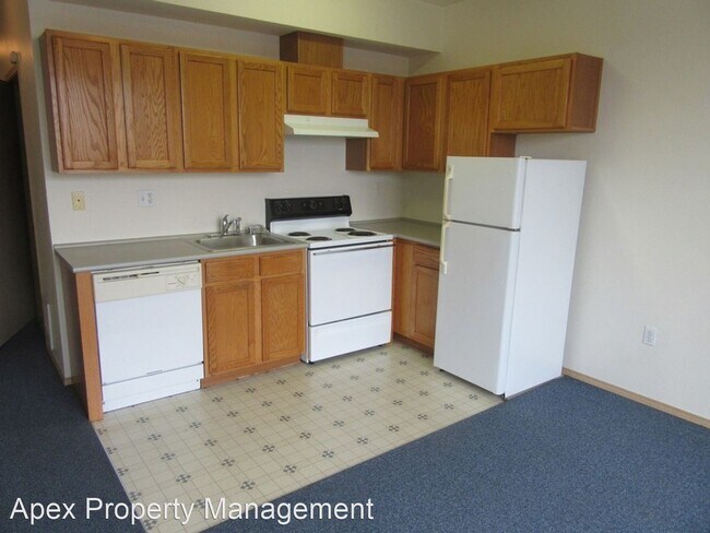 Building Photo - 1 br, 1 bath Apartment - 1304 RAILROAD AVENUE
