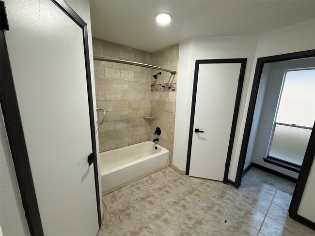 Building Photo - 11935 Firebird Dr