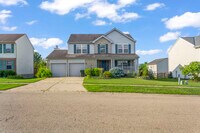 Building Photo - 130 Fawn Dr
