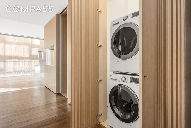 Building Photo - 527 W 27th St