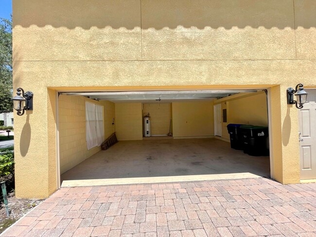 Building Photo - 1349 Whitney Isles Dr