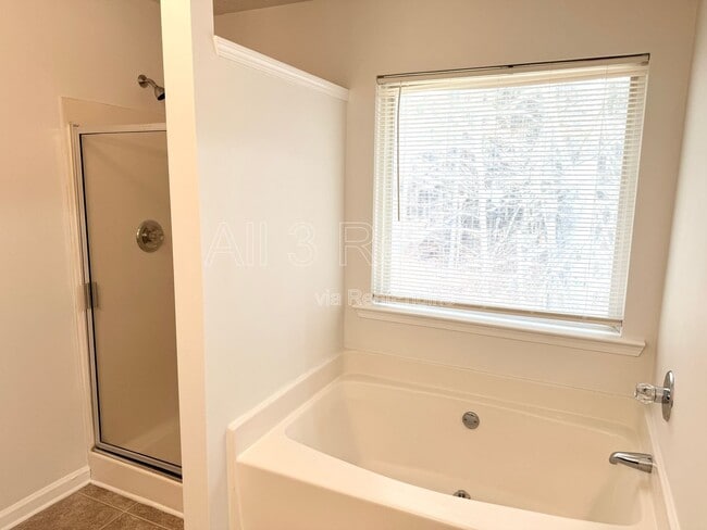 Building Photo - 150 Abenberg Ct