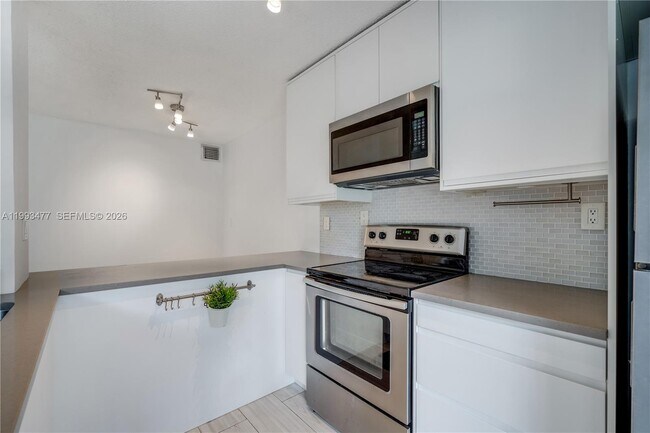 Building Photo - 13924 SW 90th Terrace