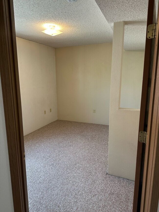 Building Photo - 113 E Prentiss St