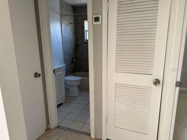 Building Photo - 5793 Oleander Dr