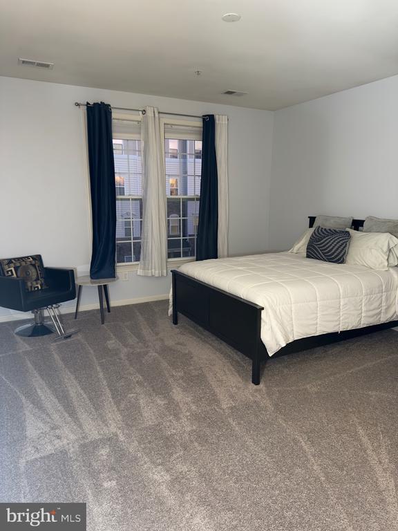 Building Photo - 24701 Byrne Meadow Square